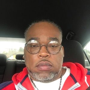 Meet your Posher, Lawrence